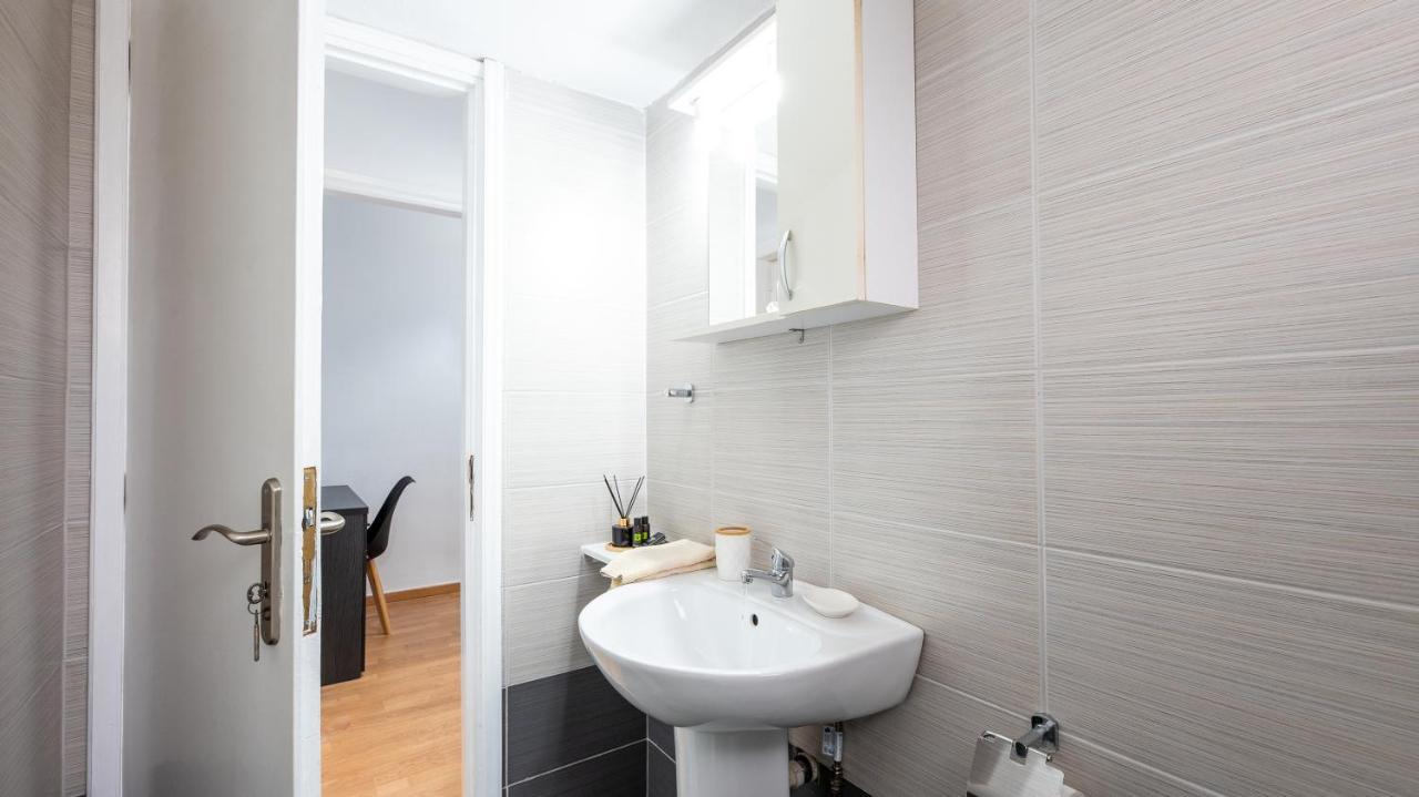 Aelia Apartment 아르테미다 외부 사진